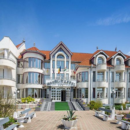 Hotel Castel Sfântu-Gheorghe Zewnętrze zdjęcie