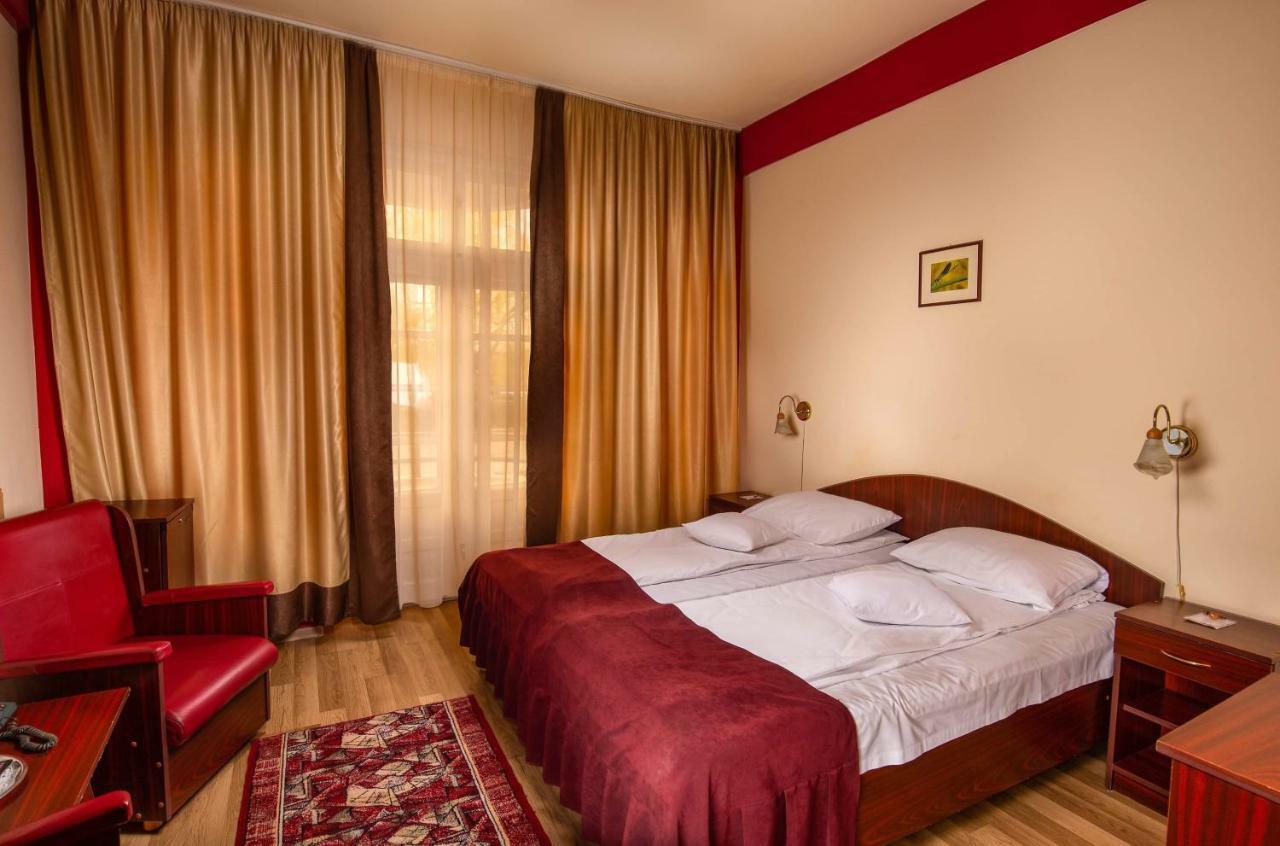 Hotel Castel Sfântu-Gheorghe Zewnętrze zdjęcie